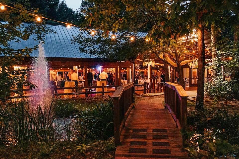 The Wedding Website of Hal Baker and Madison Wagberg