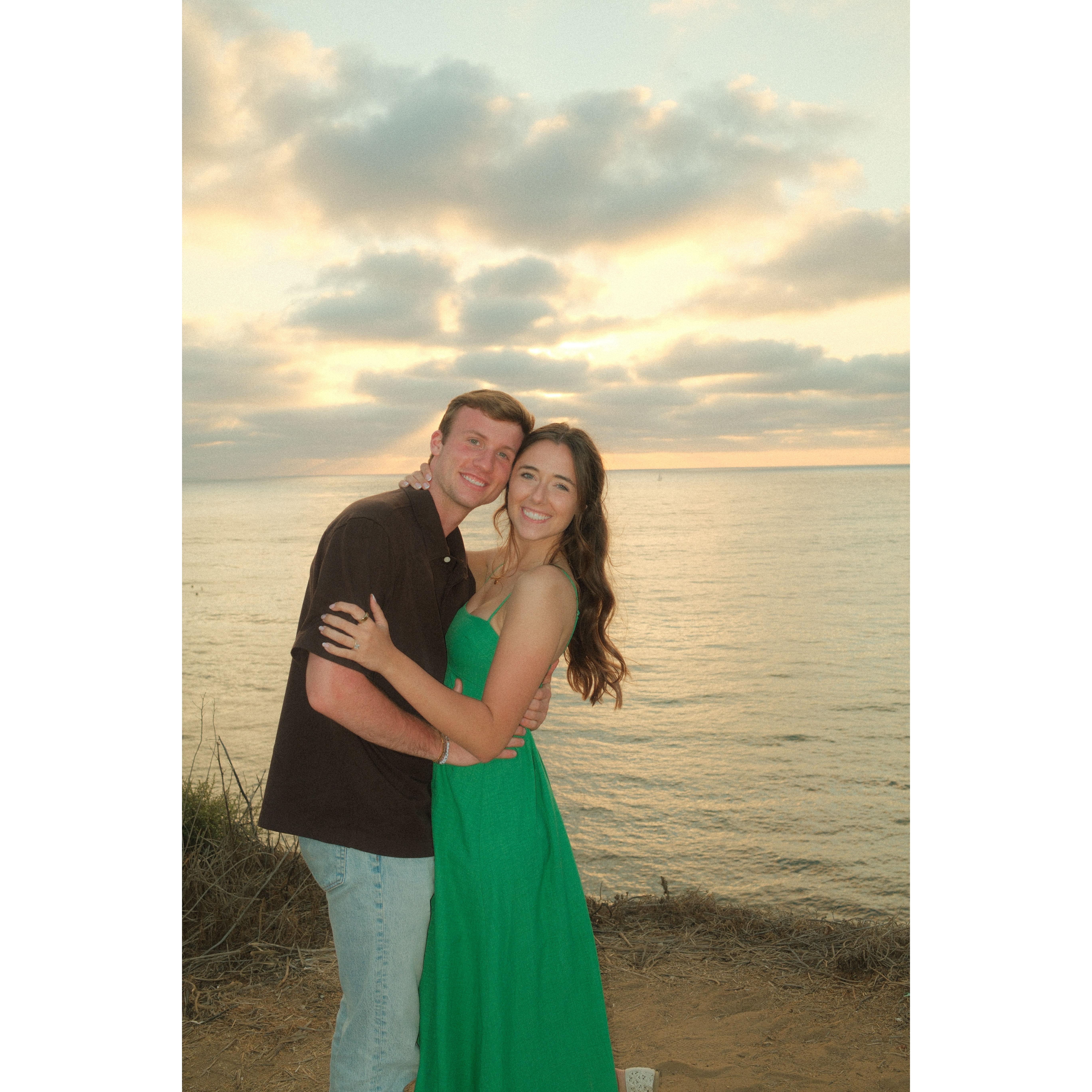 We're engagedddd!!!!!