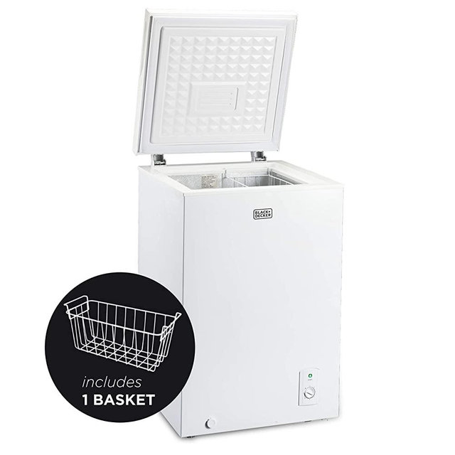 BLACK+DECKER 3.5 Cu. Ft. Chest Freezer, Holds up to 122 Lbs. of Frozen Food with Organizer Basket, BCFK356