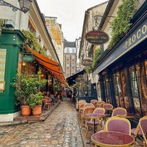 Date Night in Saint-Germain, Paris