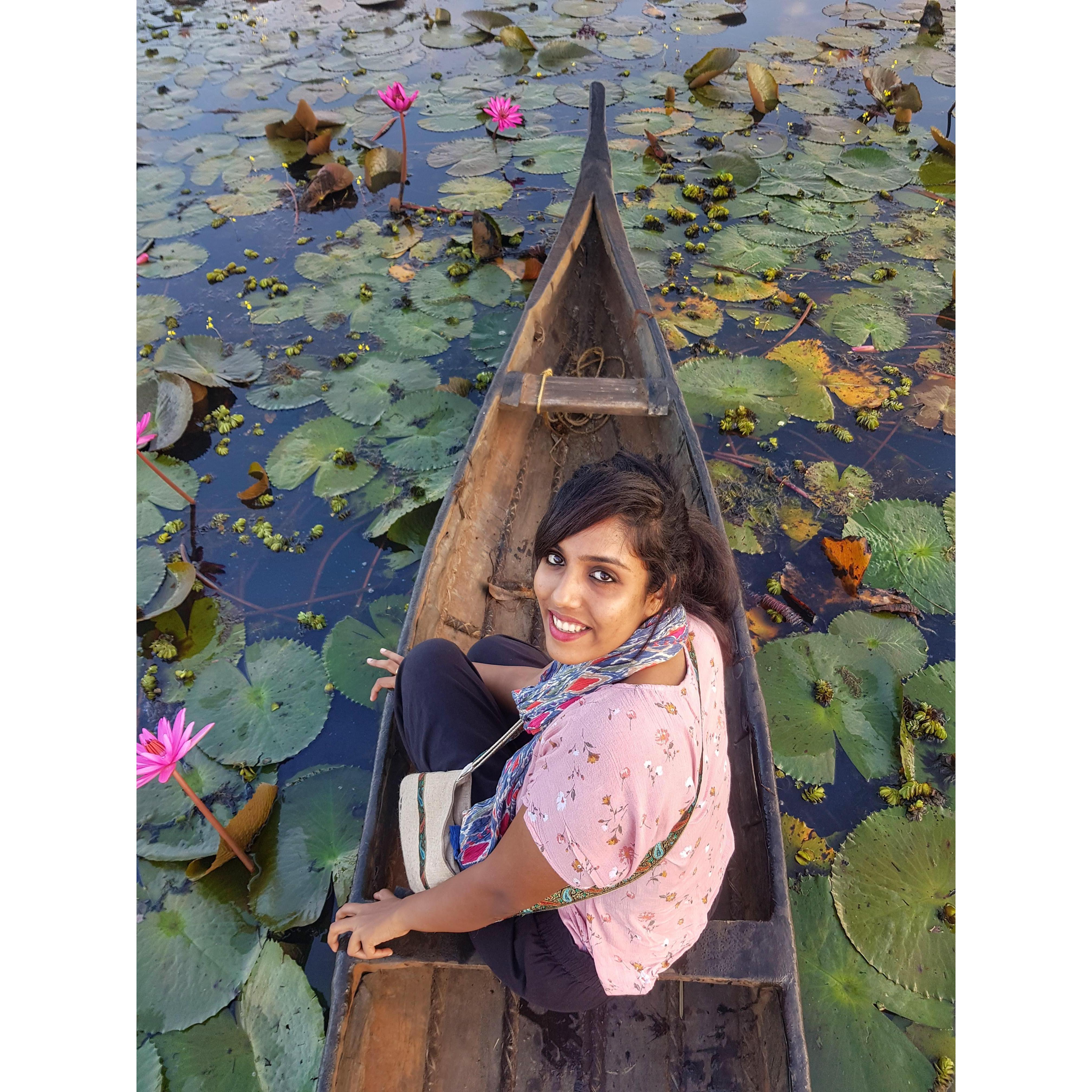 Loves nature and makes friends with random 'vanji kaaran' people.
But, hey, which is the best bloom in this picture?
You know the answer.