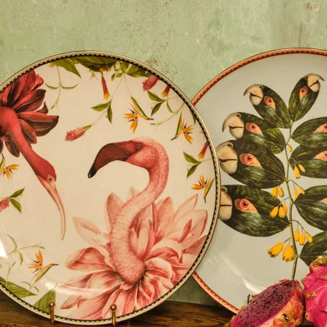 Decorative Plate in Birdbloom Ivory