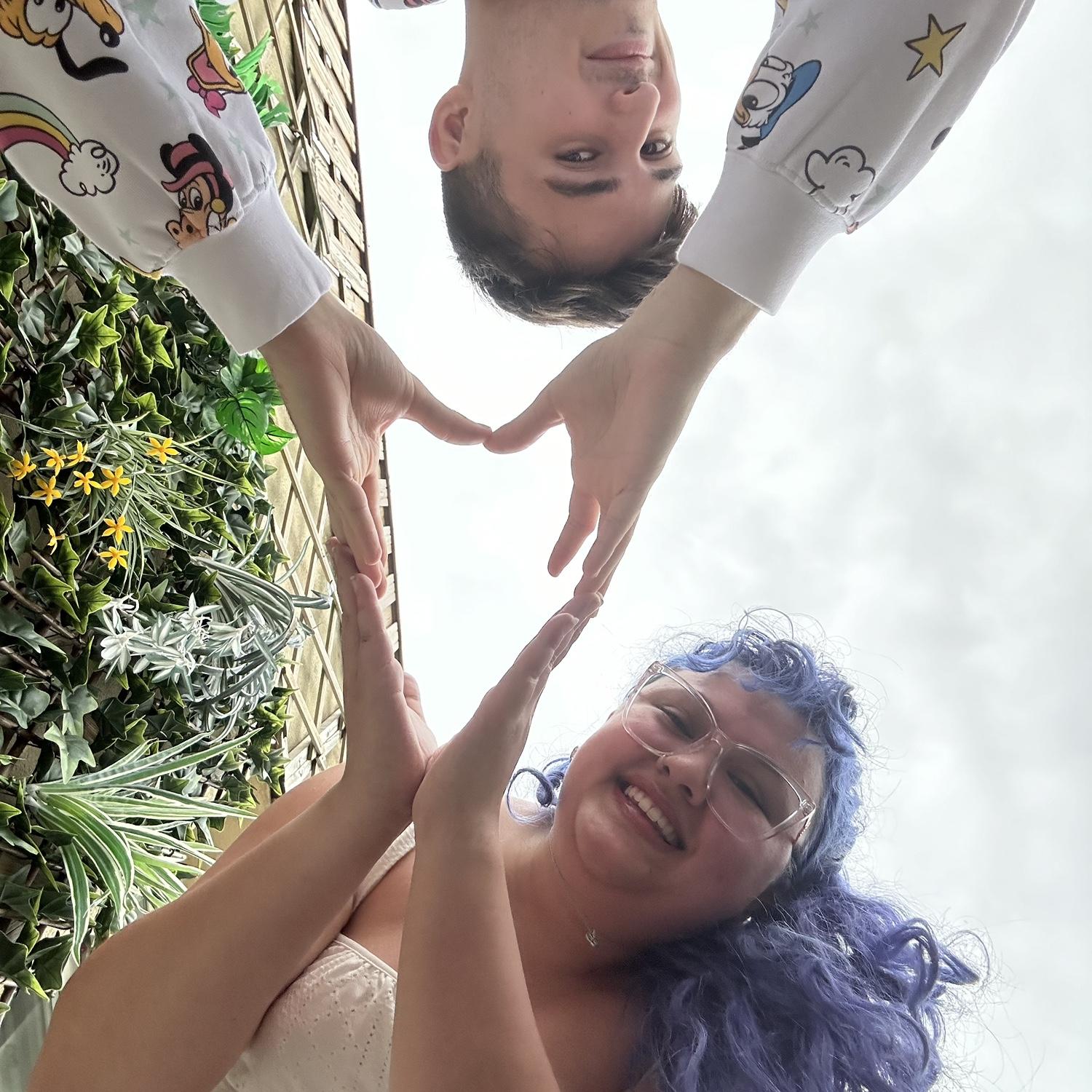 Getting the best lockscreen couples photo❤️