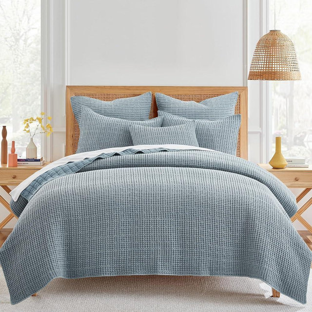 Levtex Home - Mills Waffle - Full/Queen Quilt Set - Chambray Cotton Waffle - Quilt Size (88 x 92in.), Sham Size (26 x 20in.)