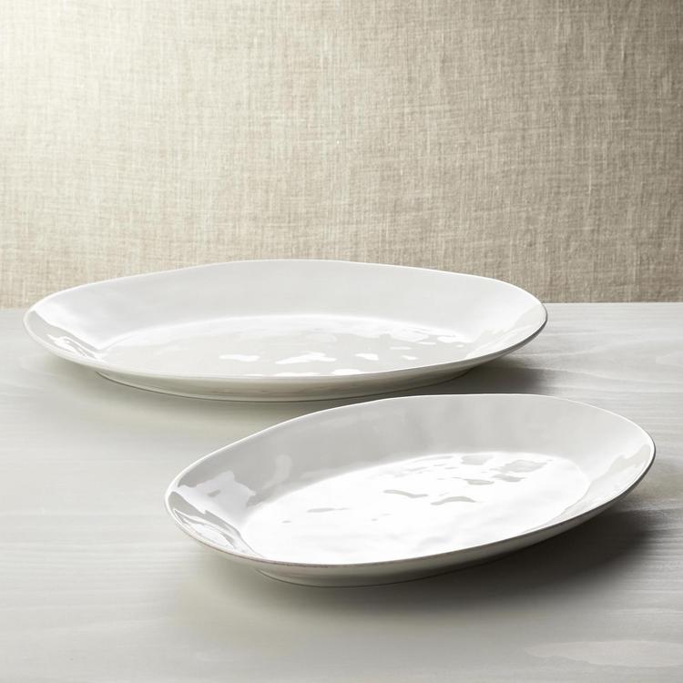 Crate and Barrel, Marin Large Oval Platter Zola
