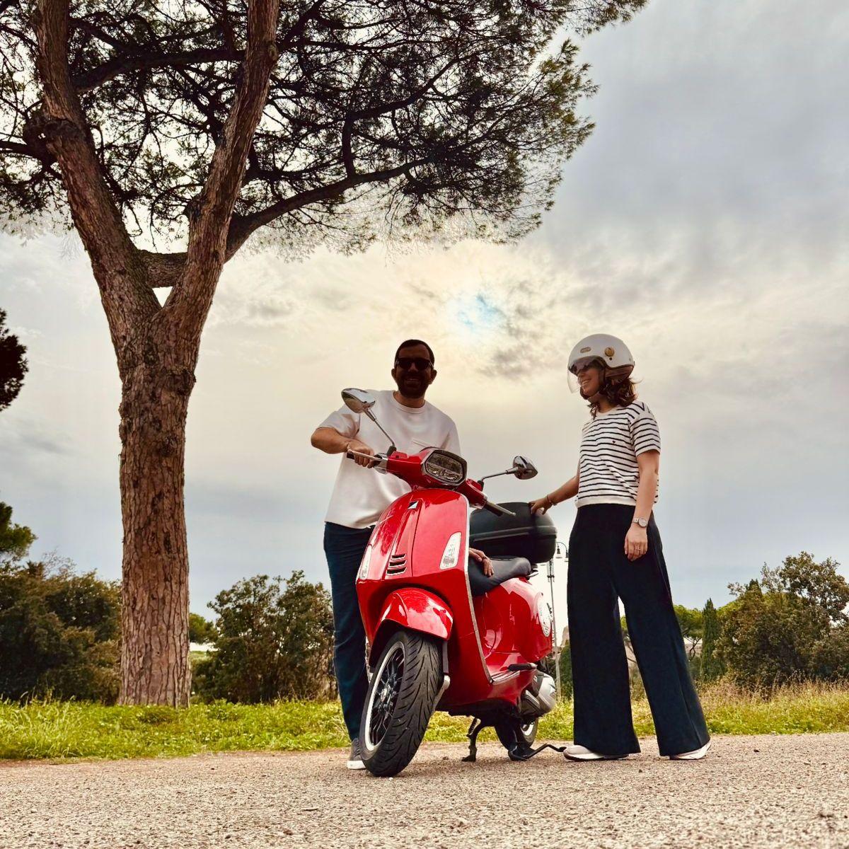 Nos pusimos a montar moto por Roma. No nos accidentamos afortunadamente.