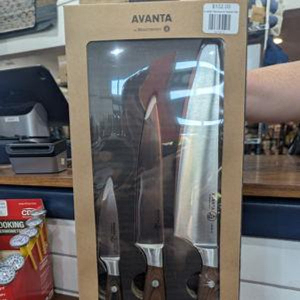 Avanta 3-Piece Knife Set by Messermeister (read the note, please)