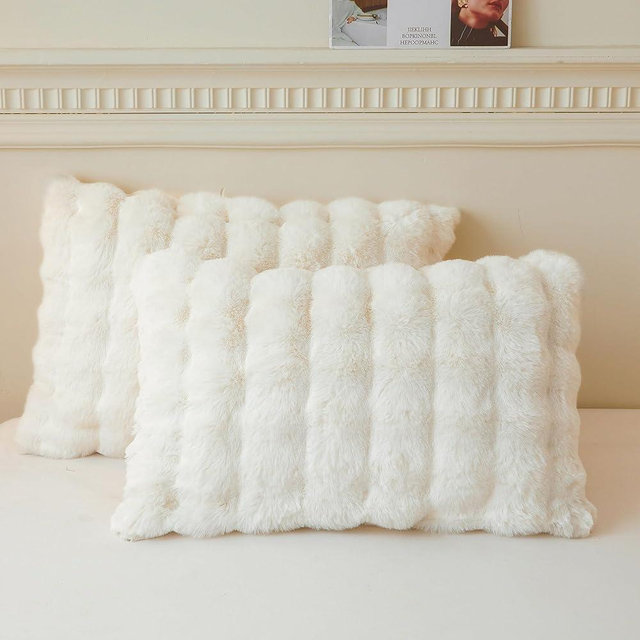 LIFEREVO 2 Pack Fluffy Faux Rabbit Fur Pillow Cases, Luxury Soft Plush Shaggy Bubble Waffle Pillowcases King Size Zipper Closure, Furry Fuzzy Ivory Long Pillow Shams Bedroom Living Room 20x36, Beige