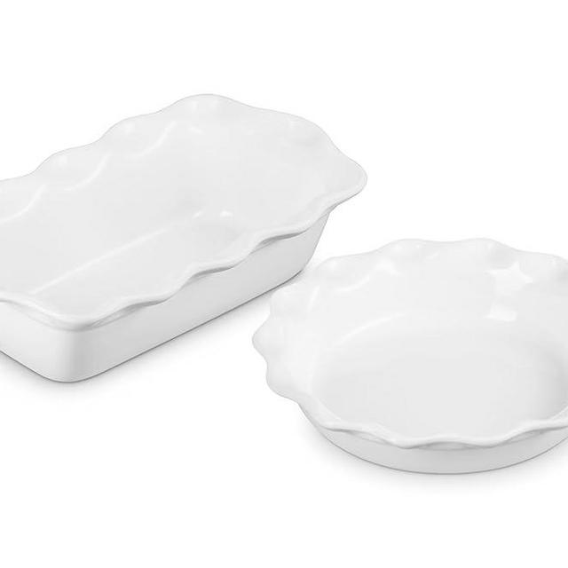 Le Creuset Stoneware Set of 2 9" Heritage Fluted Pie and 9" Fluted Loaf Dish, White