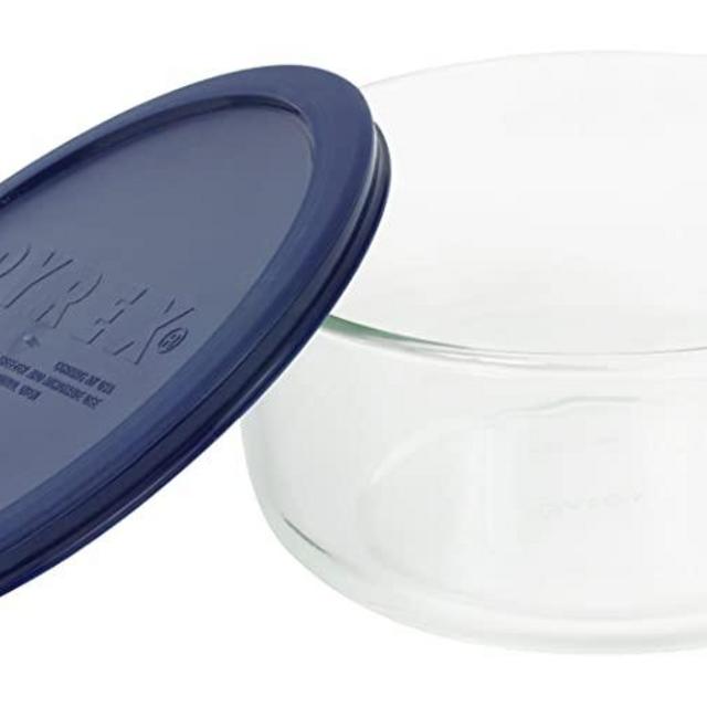 Pyrex Simply Store 7-Cup Round Dish, Clear with Blue Lid