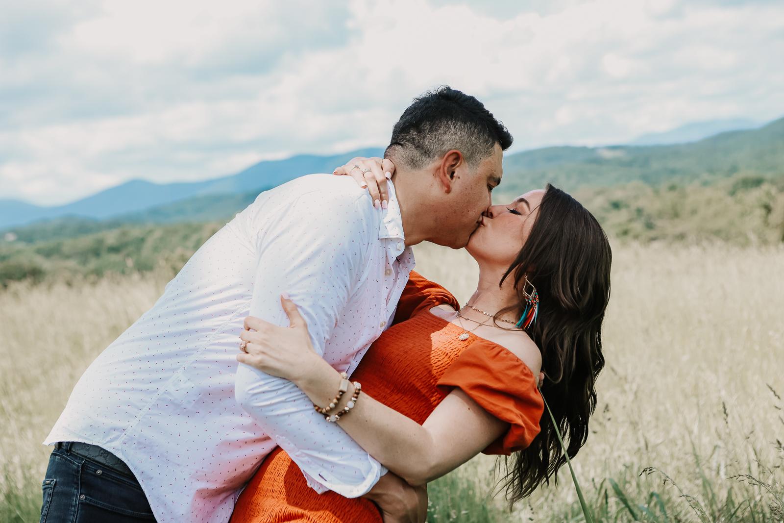 The Wedding Website of Stephanie Jansen and Ricardo Castañeda