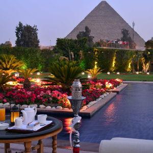 Pyramid View Dinner