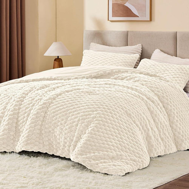 BEDELITE Fluffy King Size Comforter Set - Beige Fleece Soft Comforter for King Size Bed, Luxury Warm Bedding Set for Winter, Fuzzy Bed Set 3 Pieces (1 Comforter, 2 Pillowcases)