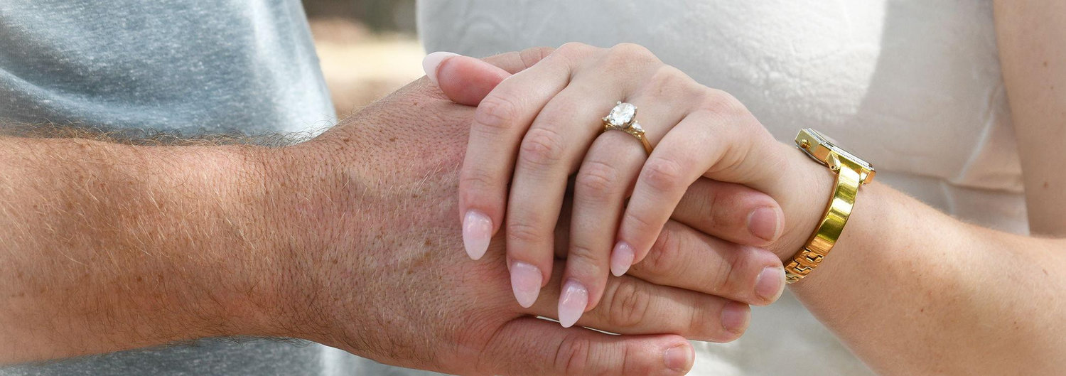 The Wedding Website of Abigayle Holloway and Jesse Hall