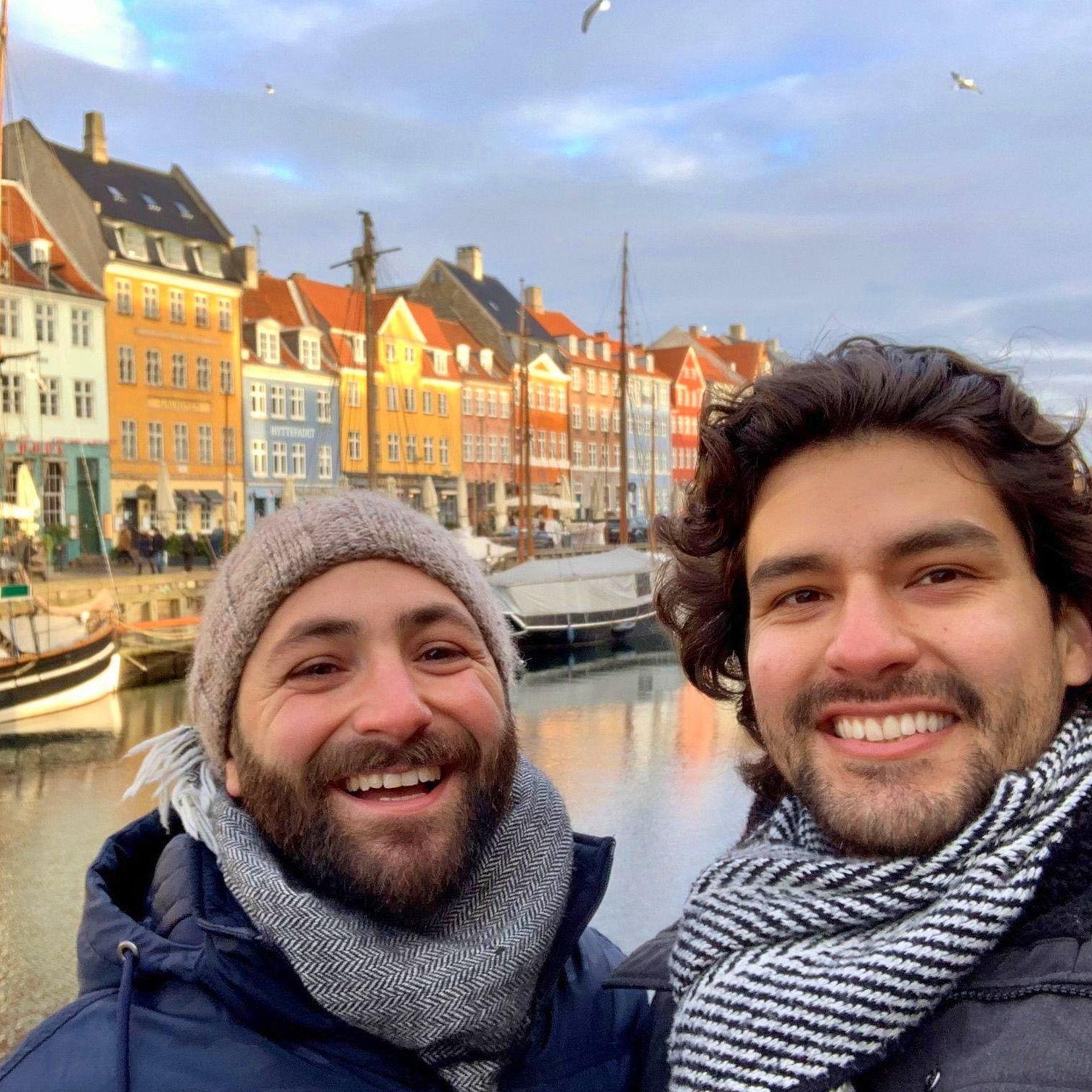 17 de enero de 2021. Copenhague, Dinamarca. Cambiamos nuestras citas por Zoom a paseos congelados por el canal de Nyhavn.