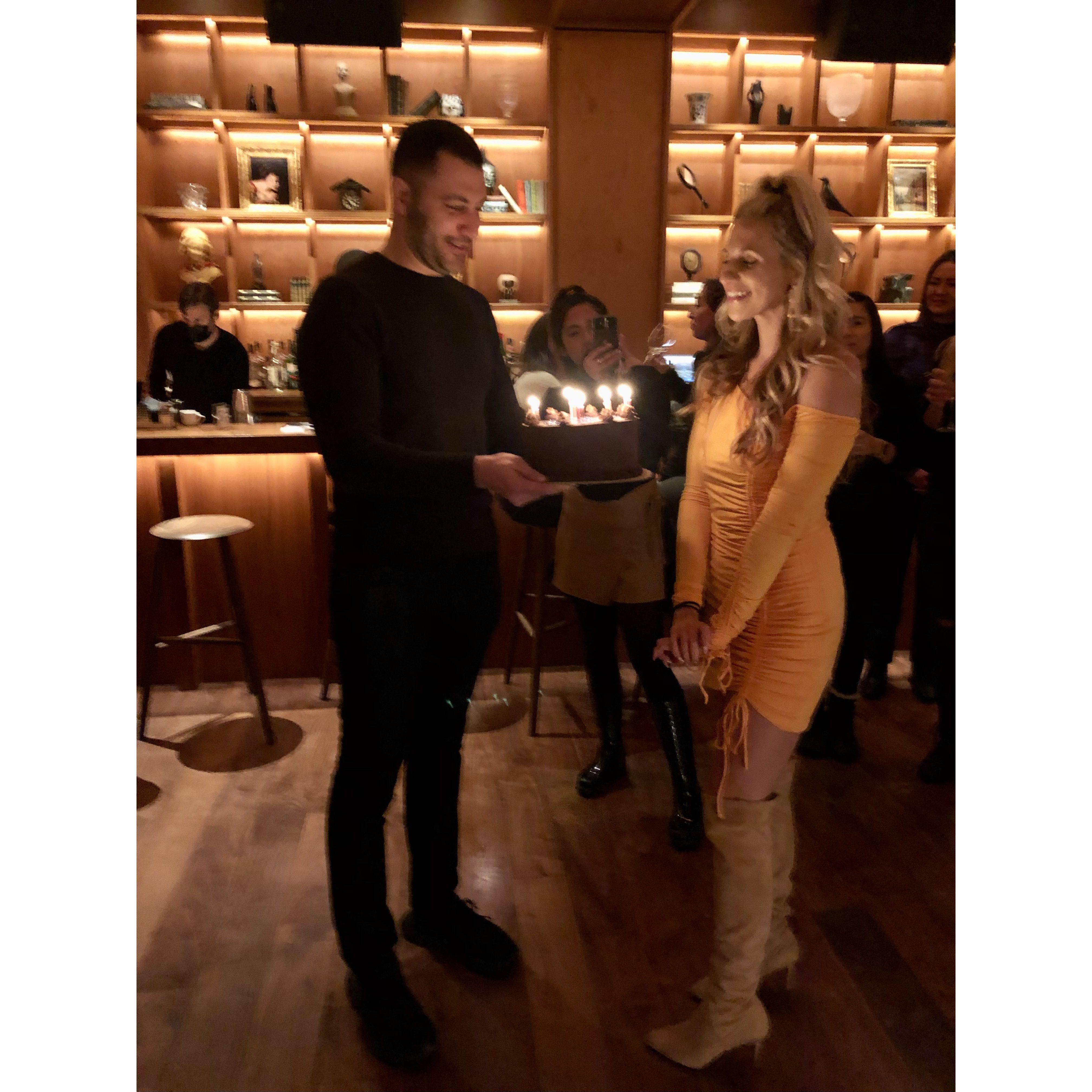 Olivia's 30th birthday when Faris brought out a cake as a surprise!