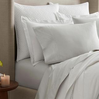 Signature Hemmed 4-Piece Organic Cotton Sheet Set