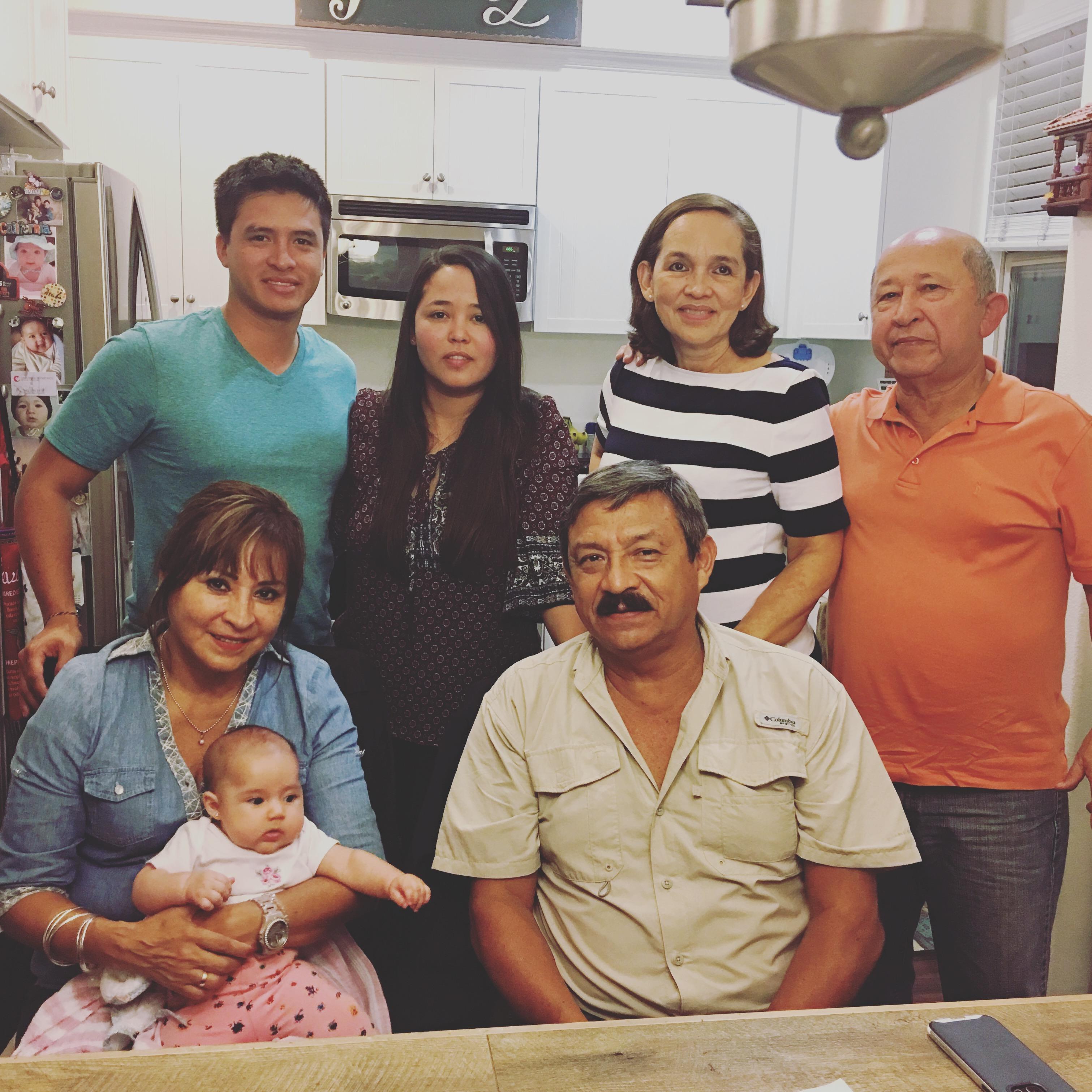 Con la Familia Villanueva Torres & Parra Aya