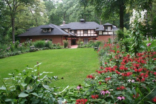 The Wedding Website of Emily Gondar-Besser and David Meneghello